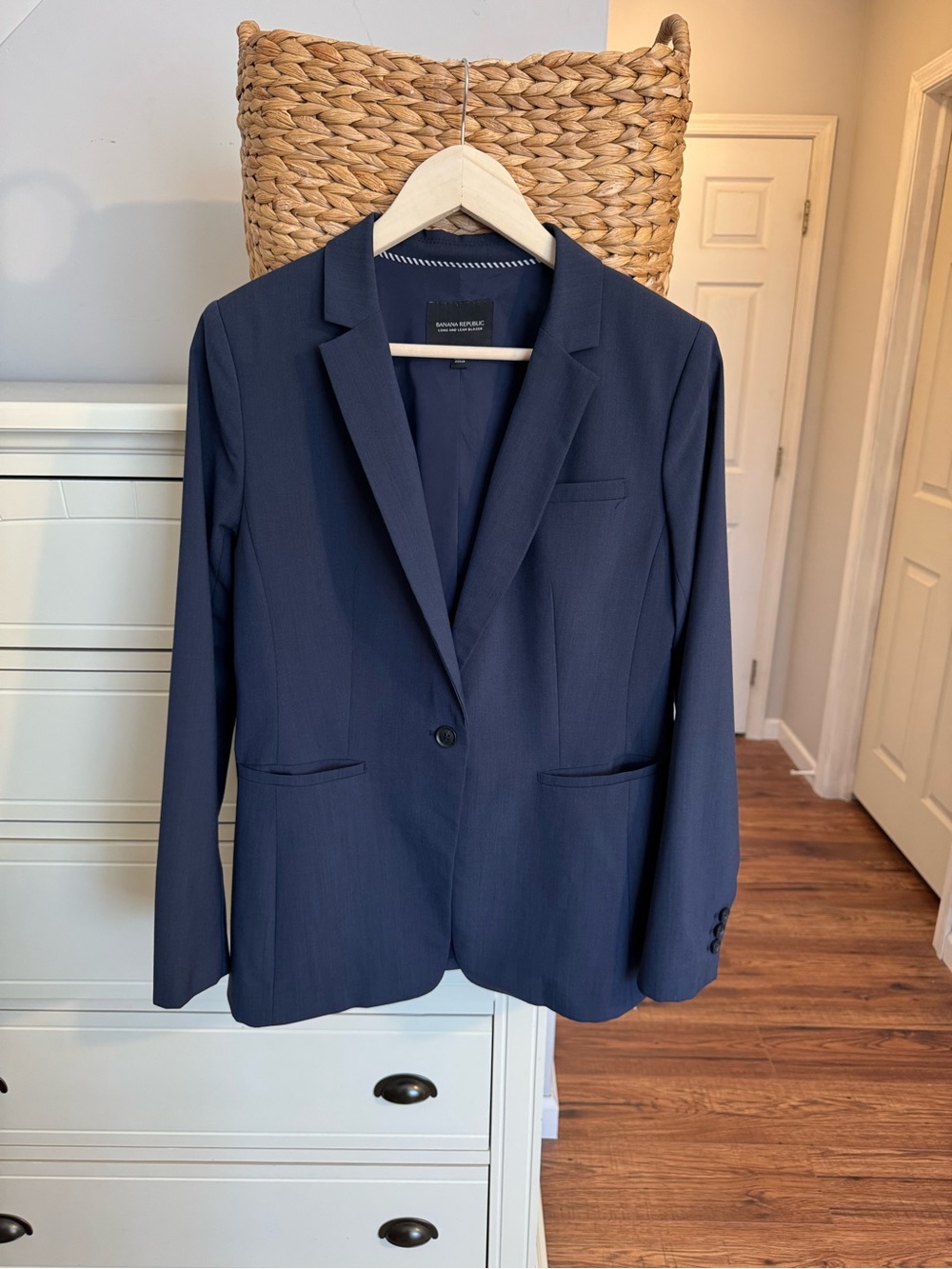Banana Republic Long & Lean Blazer Size 12 Navy Italian Wool Career Jacket